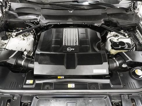 Used 2022 Land Rover Range Rover Sport SVR image 10