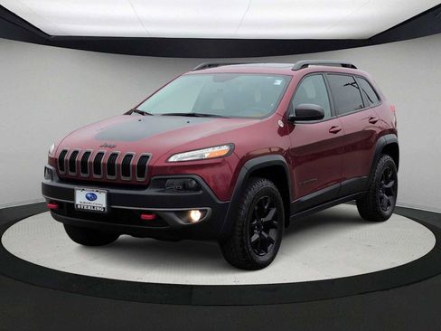 Used 2015 Jeep Cherokee Trailhawk w/ Comfort/Convenience Group image 4