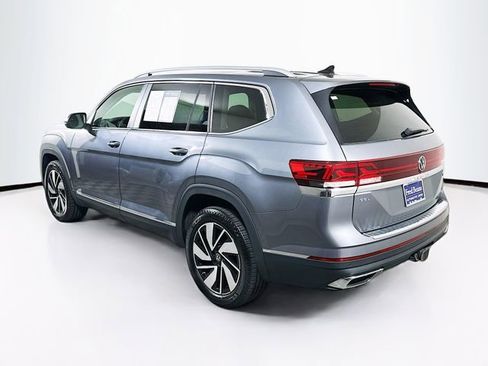 Used 2024 Volkswagen Atlas SEL AWD/4WD image 6