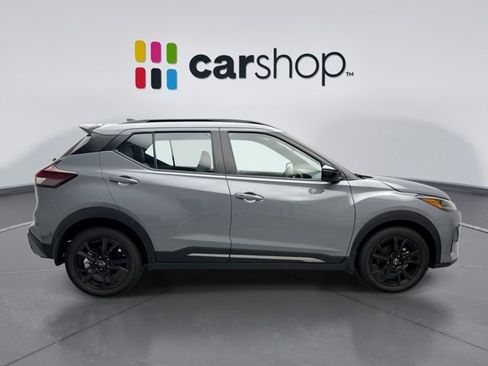 Used 2024 Nissan Kicks SR w/ SR Premium Package FWD image 6