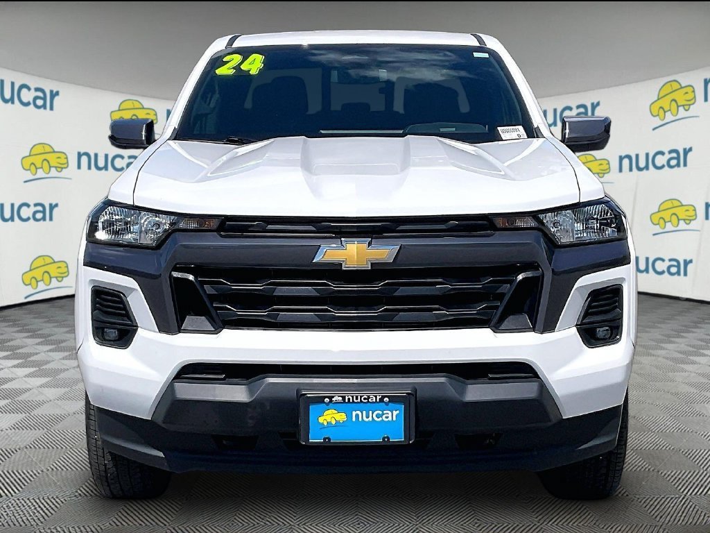 Used 2024 Chevrolet Colorado LT w/ LT Convenience Package AWD/4WD image 2