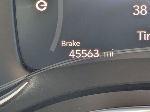 Used 2023 Chrysler Pacifica Limited image 32