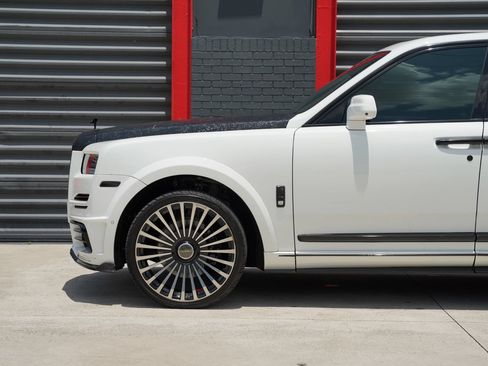 Used 2019 Rolls-Royce Cullinan AWD/4WD image 15
