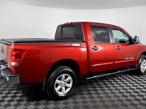 Used 2015 Nissan Titan SV image 8