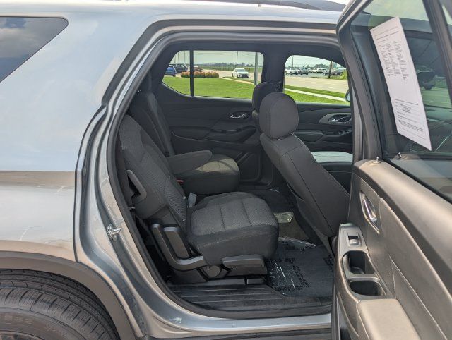 Used 2023 Chevrolet Traverse LT w/ Midnight/Sport Edition AWD/4WD image 6