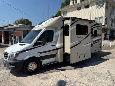 Used 2015 Mercedes-Benz Sprinter 3500 image 17