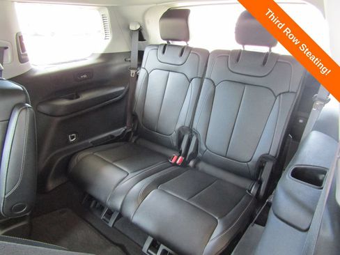 Used 2023 Jeep Grand Cherokee L Limited AWD/4WD image 20