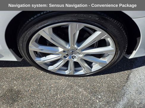Used 2018 Volvo S90 T8 Inscription w/ Convenience Package image 14
