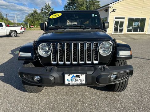 Used 2021 Jeep Wrangler Unlimited Sahara AWD/4WD image 8