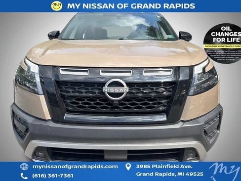 Used 2024 Nissan Pathfinder Rock Creek AWD/4WD image 5