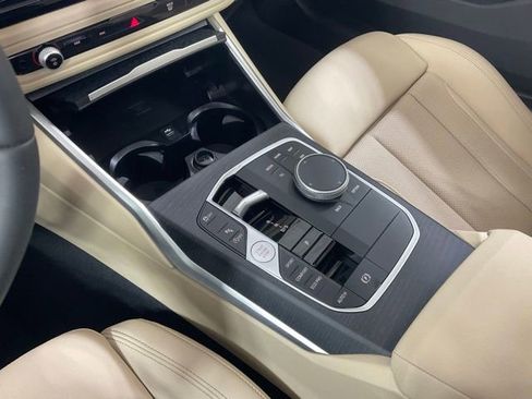 Certified 2025 BMW 330i xDrive Sedan w/ M Sport Package AWD/4WD image 15