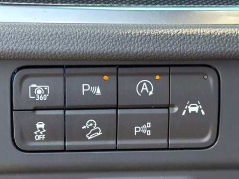 New 2026 Chevrolet Suburban RST w/ RST Capability Package AWD/4WD image 34