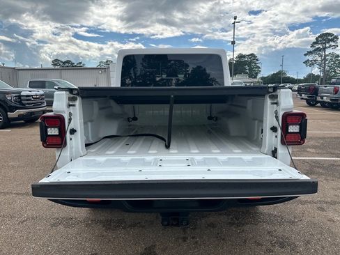 Used 2021 Jeep Gladiator Mojave image 5