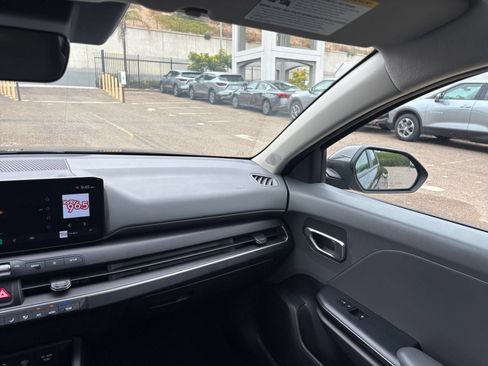 Used 2025 Kia K4 FWD image 34