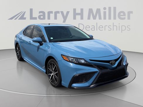 Used 2024 Toyota Camry SE w/ Audio Upgrade Package FWD image 7