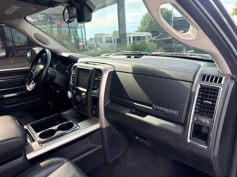 Used 2015 RAM 1500 Laramie AWD/4WD image 26