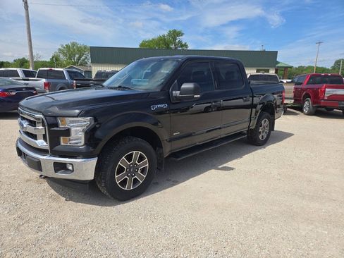 Used 2017 Ford F150 XLT w/ Equipment Group 301A Mid AWD/4WD image 4