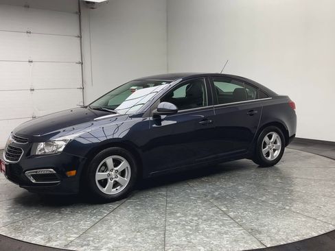 Used 2015 Chevrolet Cruze LT image 30