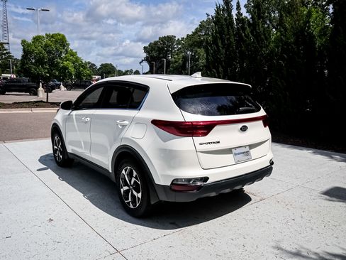 Used 2022 Kia Sportage LX FWD image 9