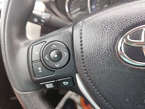 Used 2016 Toyota Corolla LE FWD image 27