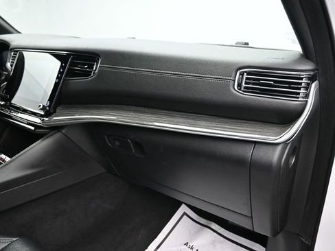 Used 2022 Jeep Wagoneer Series III image 38