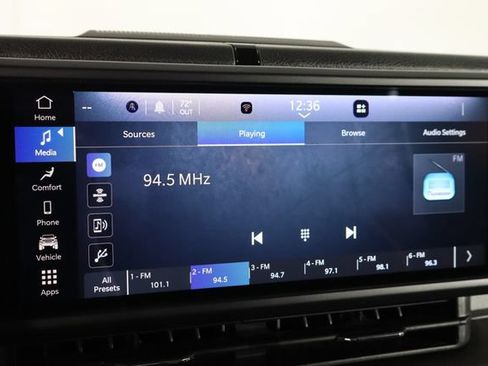 Used 2025 Jeep Wrangler Unlimited Sport AWD/4WD image 28