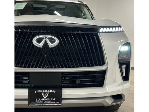 Used 2025 INFINITI QX80 Luxe image 5
