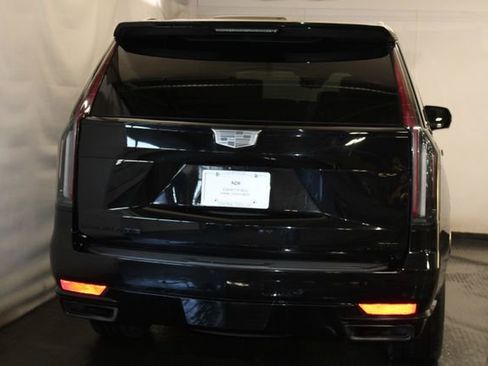 Certified 2022 Cadillac Escalade ESV Sport Platinum w/ LPO, ONYX Package AWD/4WD image 6