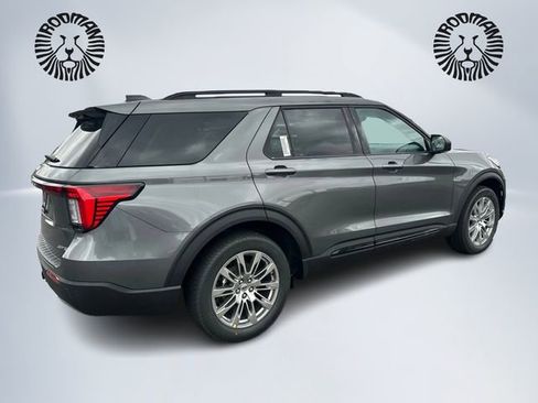 New 2026 Ford Explorer Active w/ Active Comfort Package image 5