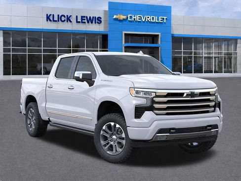 New 2026 Chevrolet Silverado 1500 High Country w/ LPO, Dark Essentials Package image 7