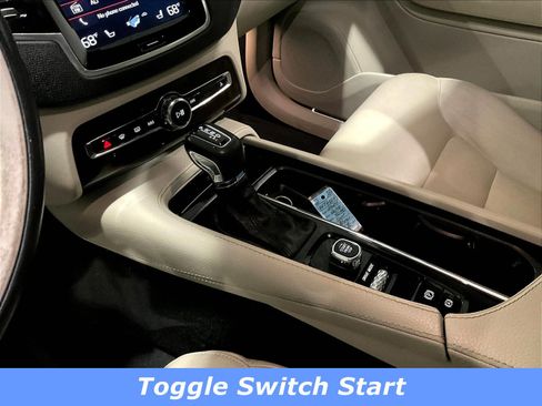 Used 2024 Volvo XC90 T8 Plus AWD/4WD image 16