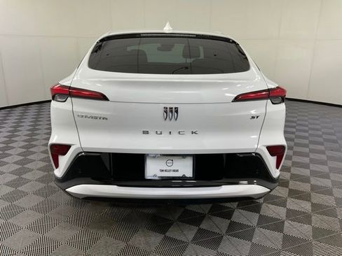 Used 2024 Buick Envista Sport Touring w/ Convenience I Package image 5