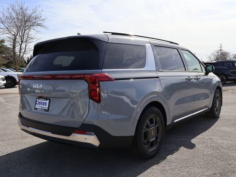 New 2026 Kia Carnival SX image 7