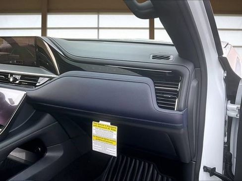 New 2026 INFINITI QX80 4WD image 17