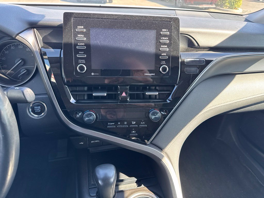 Used 2024 Toyota Camry SE w/ Cold Weather Package FWD image 14