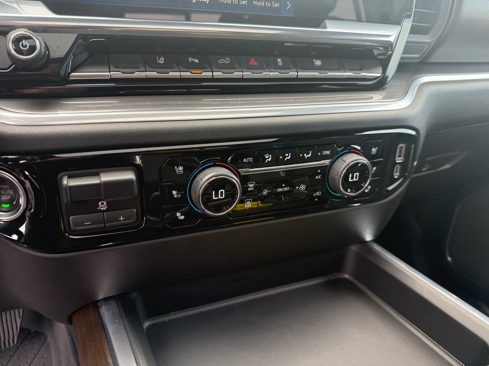 Used 2026 Chevrolet Silverado 3500 High Country w/ High Country Premium Package AWD/4WD image 29