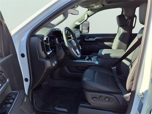 New 2026 GMC Sierra 2500 SLT image 17