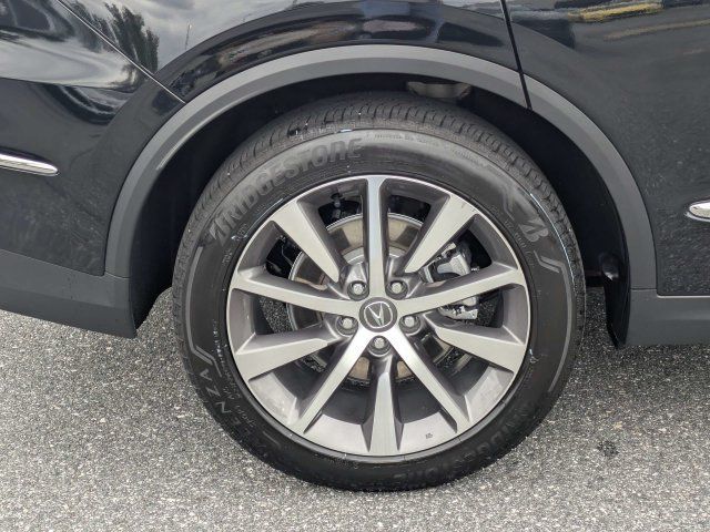 Used 2025 Acura MDX w/ Technology Package AWD/4WD image 11
