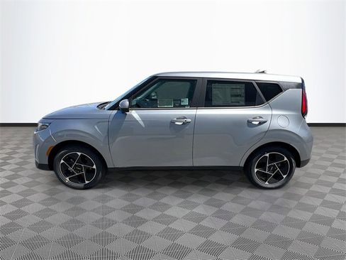 New 2025 Kia Soul EX image 4