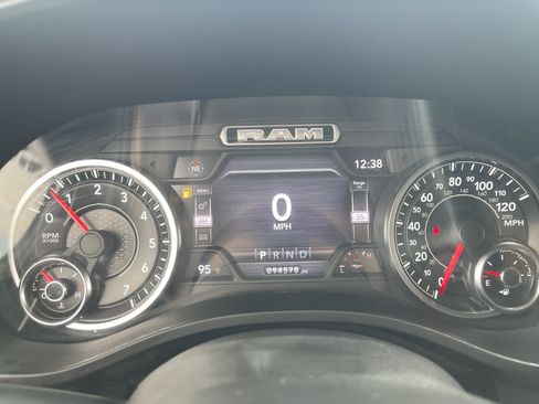 Used 2021 RAM 1500 Laramie w/ Sport Appearance Package AWD/4WD image 19
