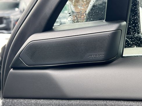 New 2025 Land Rover Range Rover Sport Dynamic SE image 9