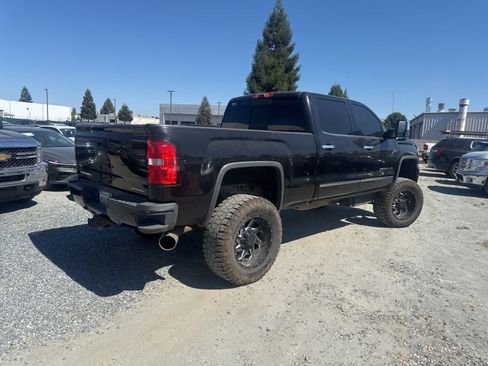 Used 2016 GMC Sierra 2500 Denali w/ Duramax Plus Package AWD/4WD image 5