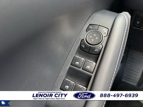 Used 2025 Ford Mustang Mach-E Premium AWD/4WD image 18