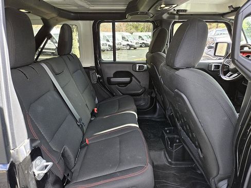 Used 2021 Jeep Wrangler Unlimited Rubicon w/ Dual Top Group image 16