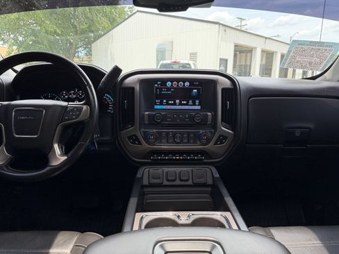 Used 2018 GMC Sierra 1500 Denali w/ Denali Ultimate Package AWD/4WD image 23