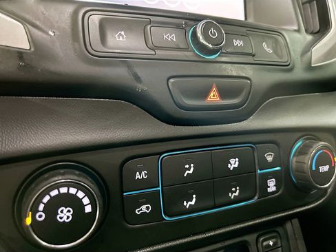 Used 2018 GMC Terrain SLE image 15