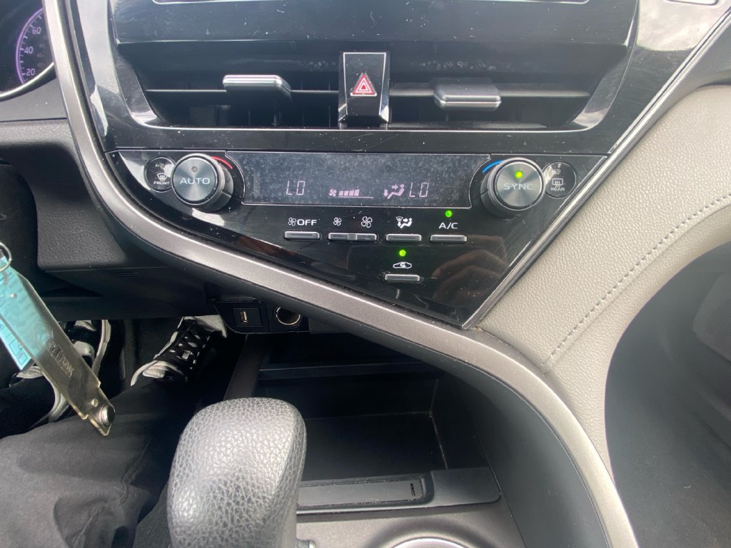 Used 2024 Toyota Camry LE FWD image 22