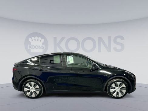 Used 2023 Tesla Model Y Long Range image 8