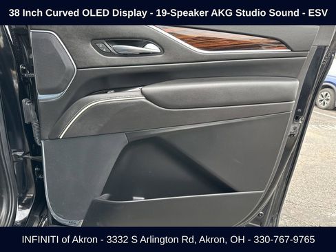 Used 2021 Cadillac Escalade ESV Premium Luxury image 31