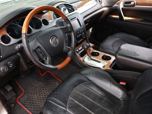 Used 2010 Buick Enclave CXL w/ Trailering Provision Package image 4